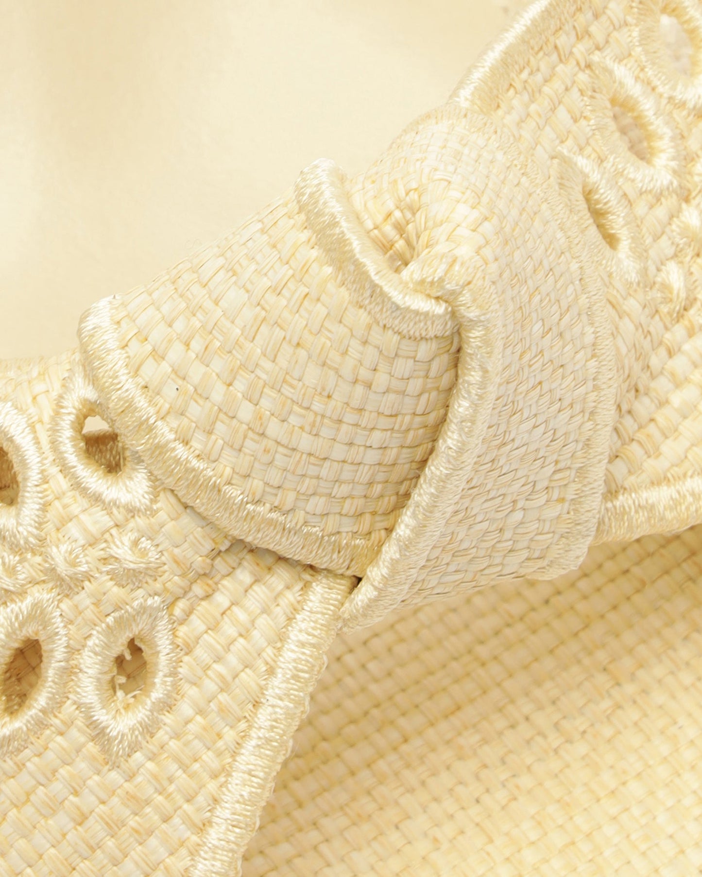 Maxi Clarita Embroidery Heel