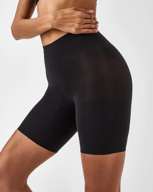 Spanxsculpt Mid Thigh Short
