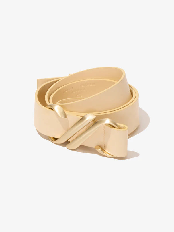 Monogram belt in shiny calf - Birch - The Lake Forest Shop