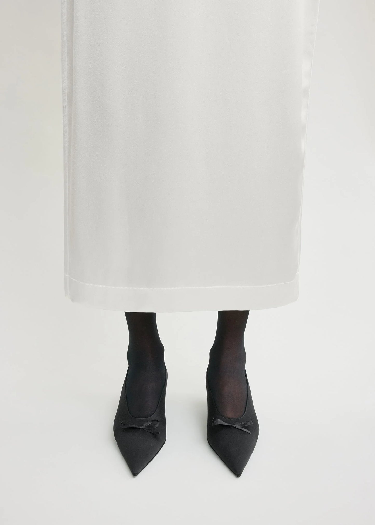 Bow Satin Kitten Pumps