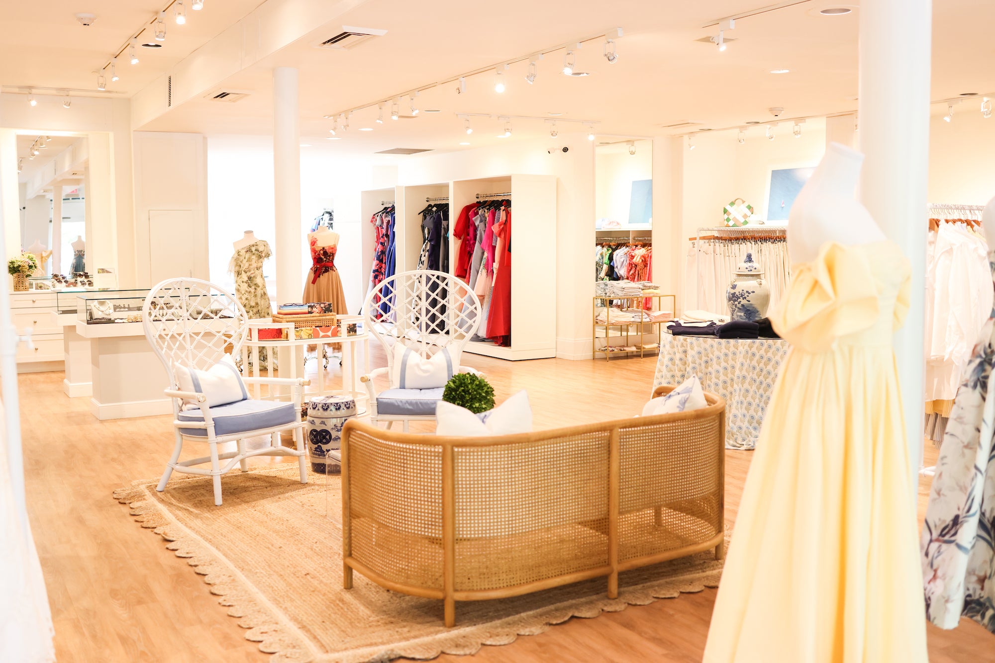 Designer clothing and jewelry boutiques in modern shopping plaza