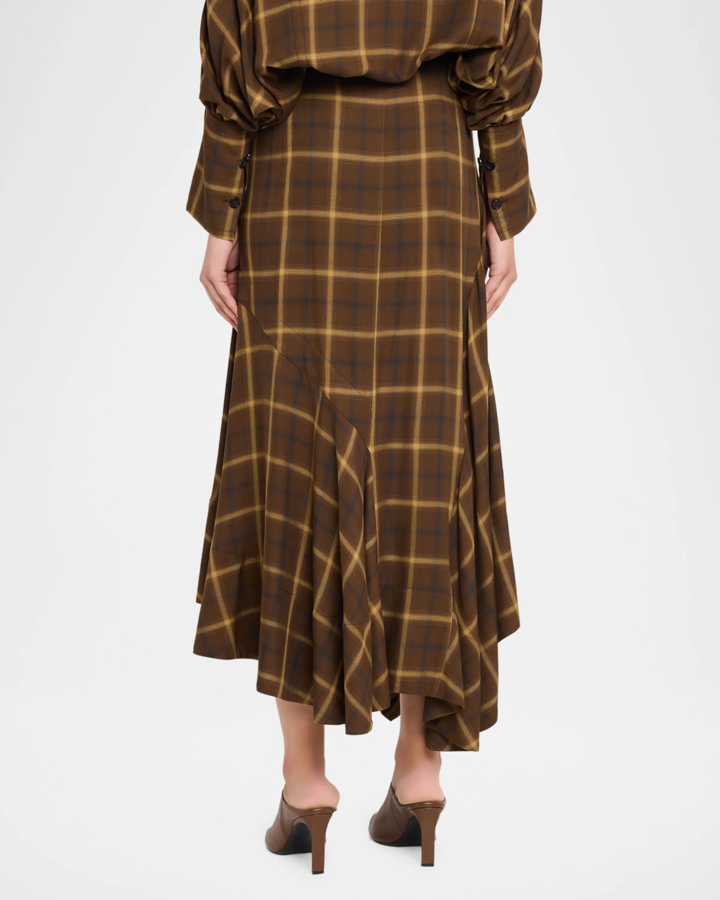 Slash Medium Volume Skirt